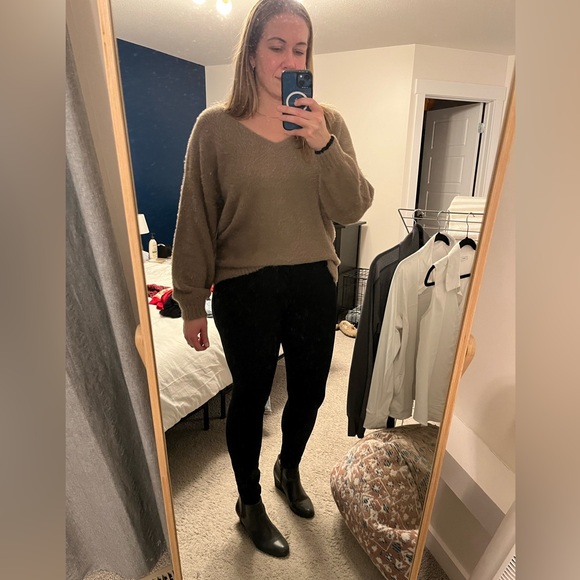 Meet your Posher, Chelsea - Picture 6 of 6